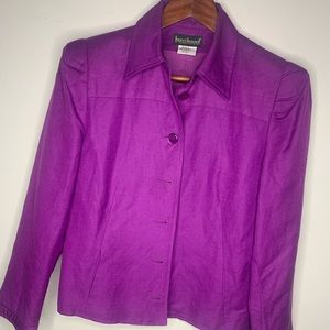 Blazer color purple. Size 6. Dress up or  Jeans
